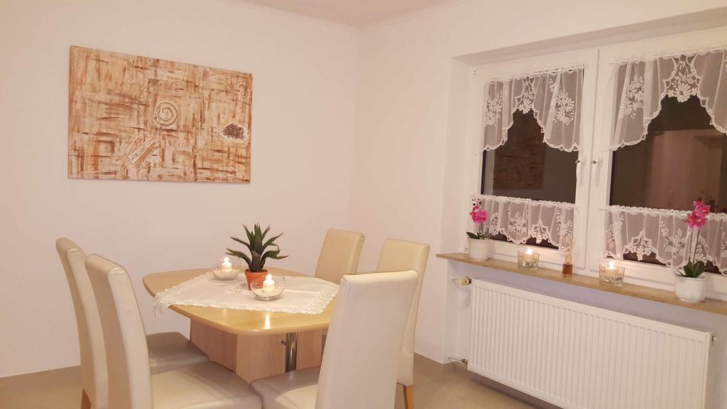 Holiday Apartment Essen Bilik gambar
